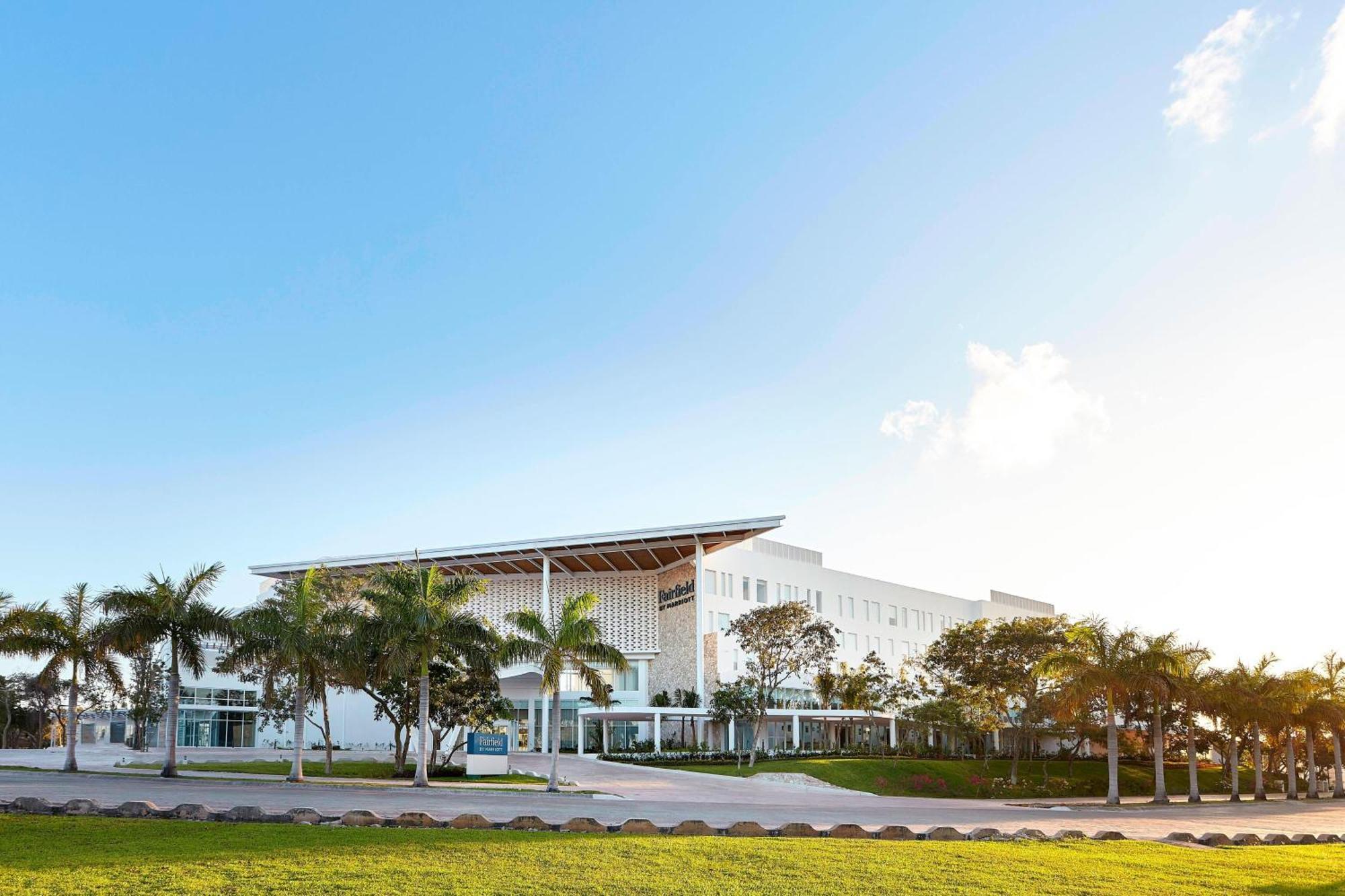 Fairfield Inn & Suites By Marriott Cancun Airport Alfredo V. Bonfil Exteriér fotografie